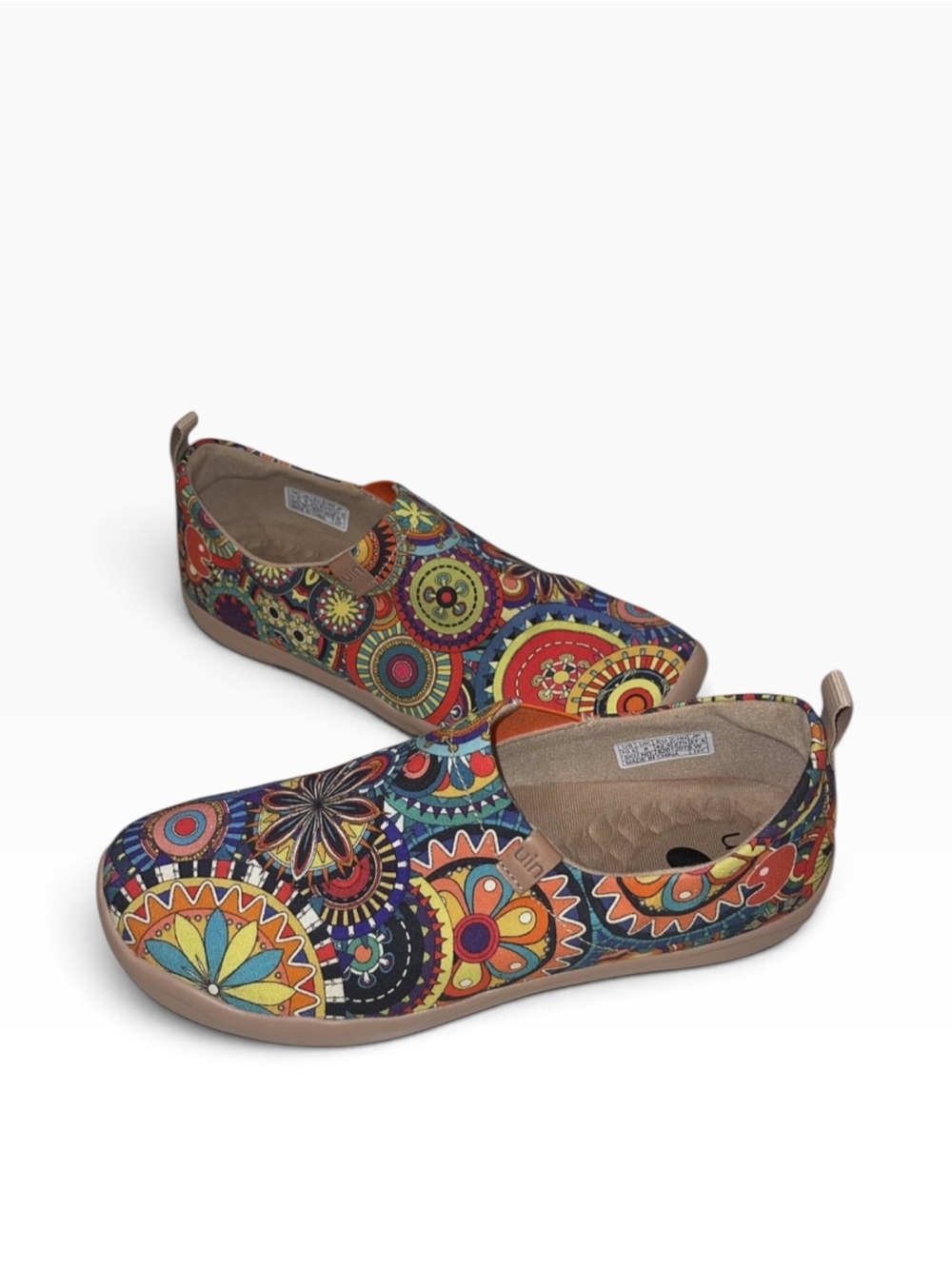 UIN Toledo Canvas Shoes Wearable Art Abstract Colors size 6.5